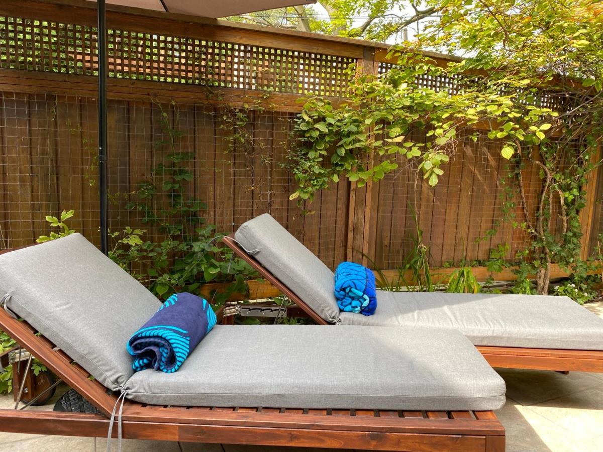 Superb Beach Home:Heated Pool-Hot Tub Open 365Days トロント エクステリア 写真