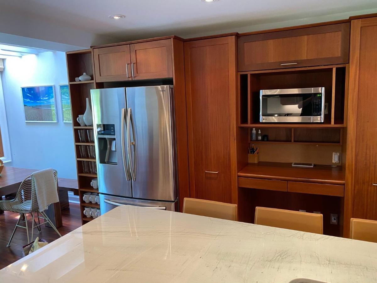 Superb Beach Home:Heated Pool-Hot Tub Open 365Days トロント エクステリア 写真